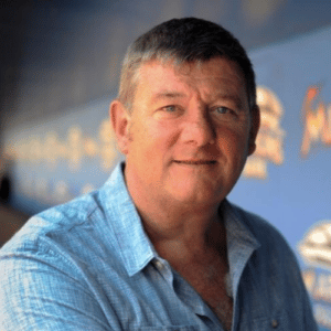 TV Host, Speaker & MC John Creedon front row speakers